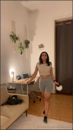 aminalewis guess what song i was listening to 3224059520 ( 35.5 MB )