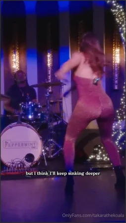 takarathekoala into the water live from my headline show at the peppe 3423628259 ( 164.1 MB )