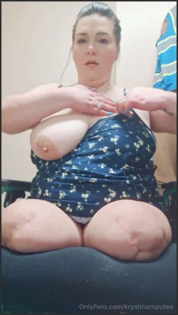 krystinamputee just recordedwearing a dark blue nightie i move slowly 4384021417 ( 358.6 MB )