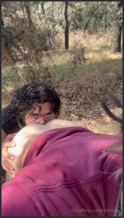 jehisko lo rico que me exploro mi compaero en el bosque jsjs n una sa 4133165593 ( 71.2 MB )