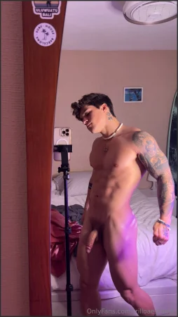 naughtykristian tu pose favorita 3644886755 ( 30.6 MB )